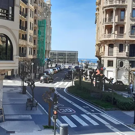 アパート La Zurri Near Kursaal